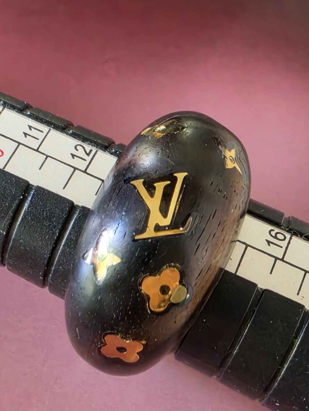 Authentic Louis Vuitton Berg Sylvania Wood Ring 6